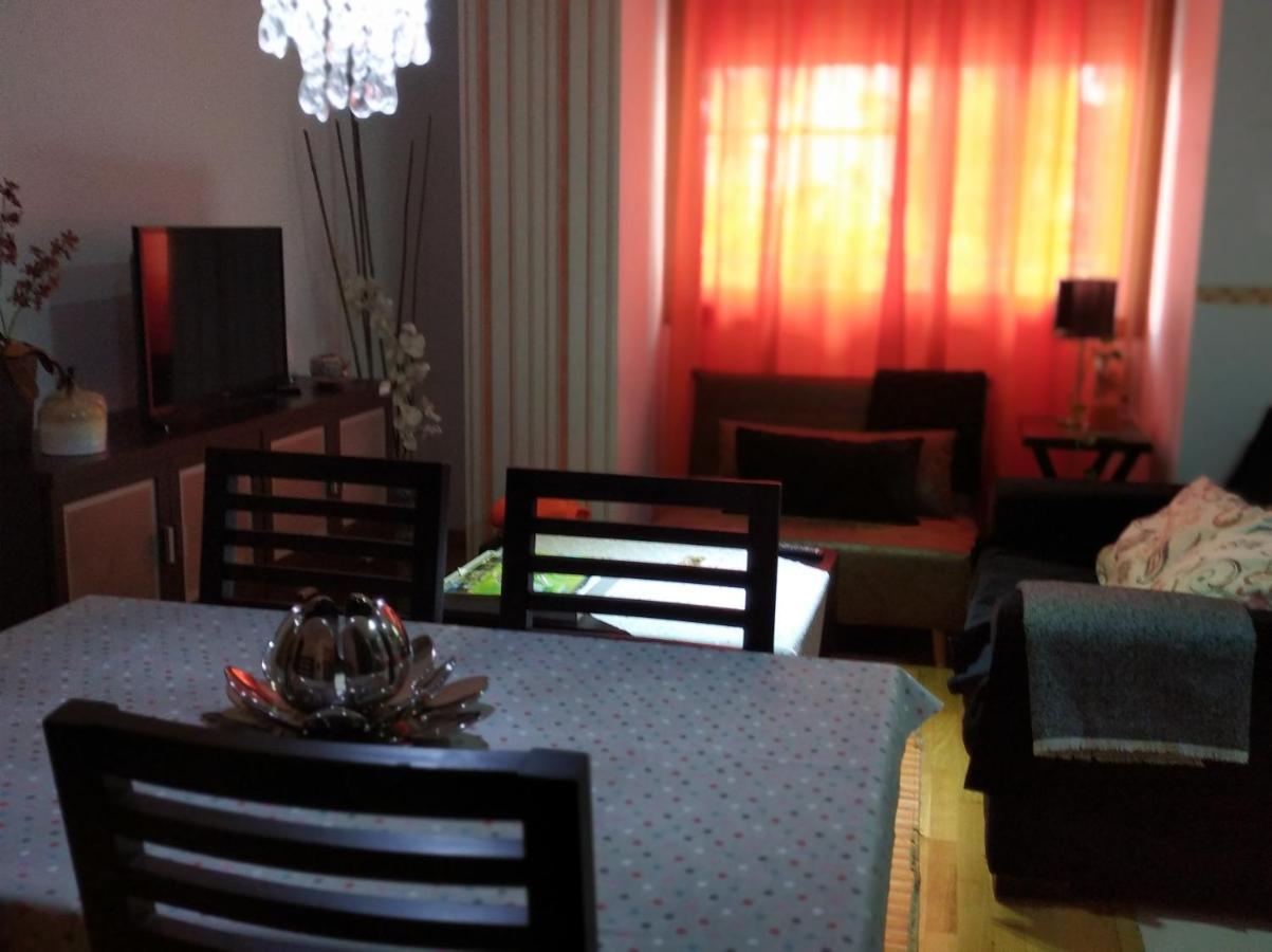 Maria Belkis Apartment โอว์เรนเซ ภายนอก รูปภาพ